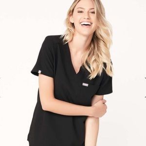 FIGS Black large scrub top
